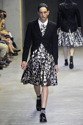 Comme des Garcons / - 2011